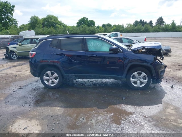 Jeep Compass Latitude 4x4 2018 3C4NJDBB6JT114887 Image 12