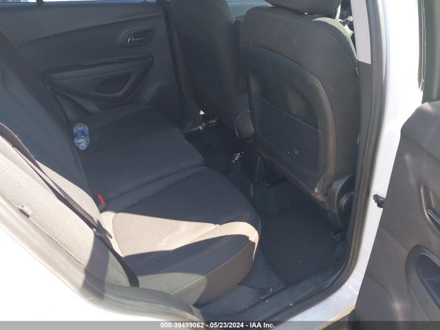 Chevrolet TRAX LS 2018 3GNCJKSB8JL359774 Image 8