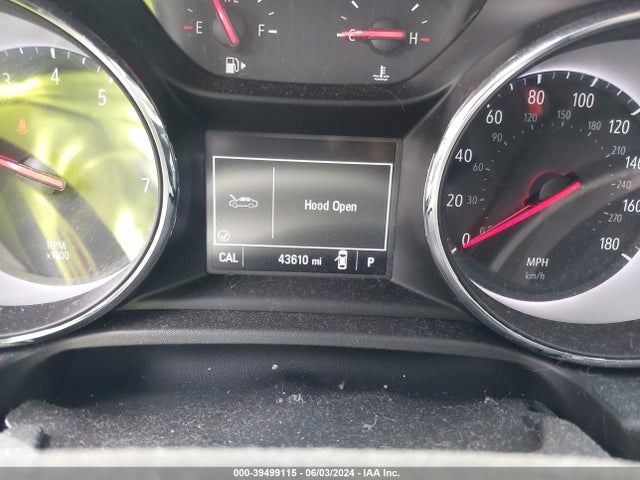 W04GU8SX3J1174355 Buick Regal Tourx Preferred
