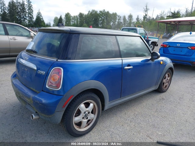 2008 MINI COOPER WMWMF33588TT65445 Photo 3