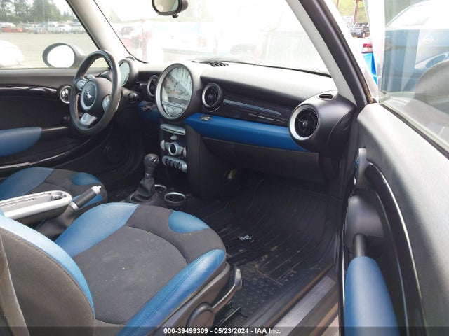 2008 MINI COOPER WMWMF33588TT65445 Photo 4