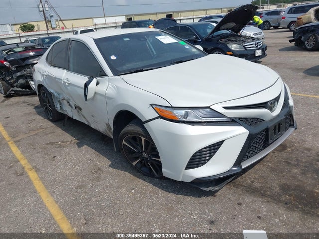 Toyota CAMRY XSE 2019 4T1B61HK7KU782274 main image