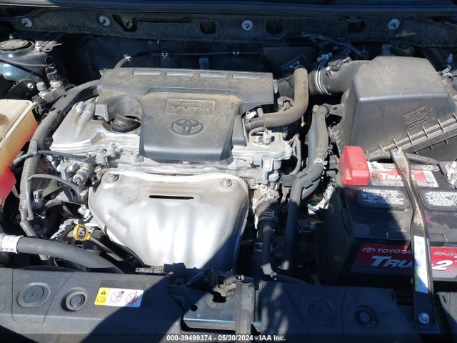 Toyota RAV4 LE 2018 JTMZFREV1JJ206129 Image 10