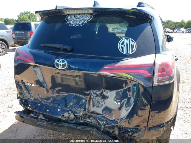 Toyota RAV4 LE 2018 JTMZFREV1JJ206129 Image 16