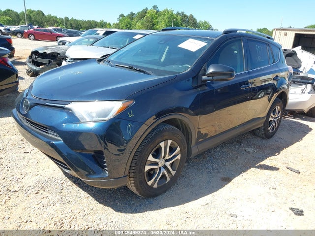 Toyota RAV4 LE 2018 JTMZFREV1JJ206129 Image 2