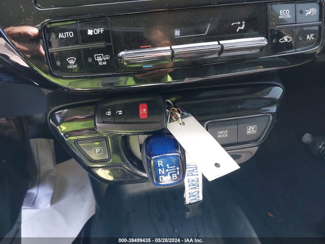 Toyota Prius Two 2017 JTDKBRFU8H3035512 Image 11