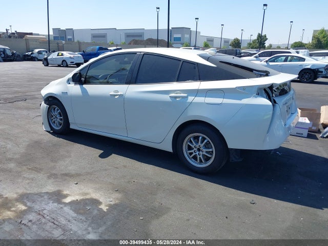 Toyota Prius Two 2017 JTDKBRFU8H3035512 Image 15