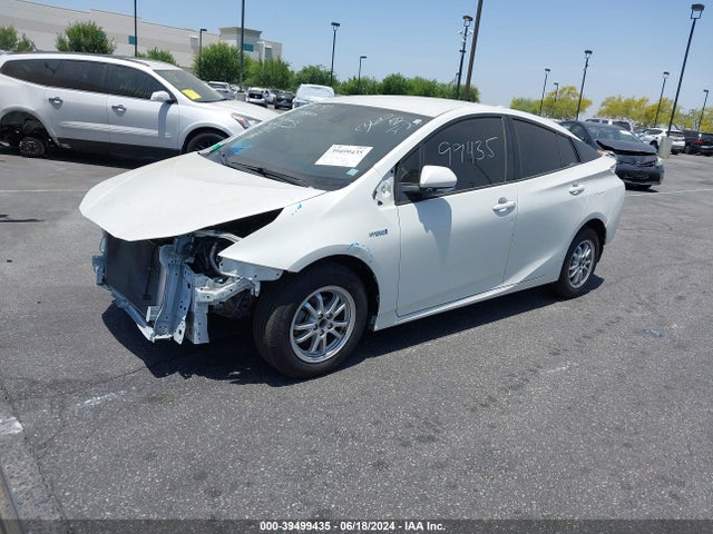 Toyota Prius Two 2017 JTDKBRFU8H3035512 Image 2