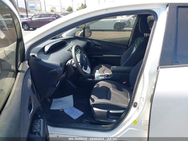 Toyota Prius Two 2017 JTDKBRFU8H3035512 Image 5