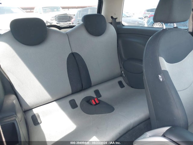 2006 MINI COOPER WMWRC33586TK73439 Photo 7