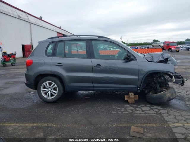 WVGAV7AX6GW521401 Volkswagen TIGUAN S