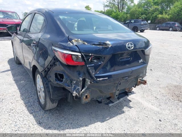 3MYDLBZV0GY131417 Scion IA