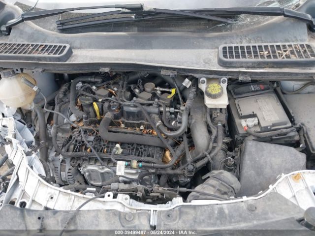 1FMCU9GDXKUA33268 Ford ESCAPE SE