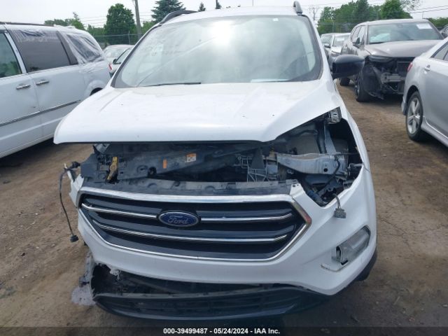 1FMCU9GDXKUA33268 Ford ESCAPE SE