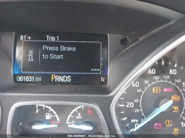 1FMCU9GDXKUA33268 Ford ESCAPE SE
