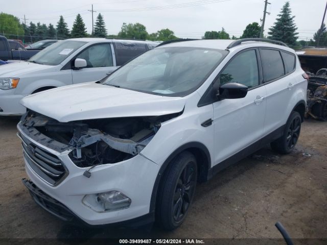 1FMCU9GDXKUA33268 Ford ESCAPE SE