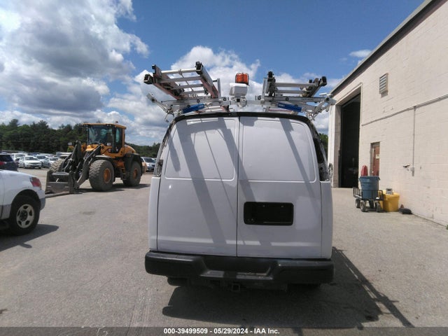 Chevrolet Express 2500 Work Van 2015 1GCWGFCF4F1169272 Image 17