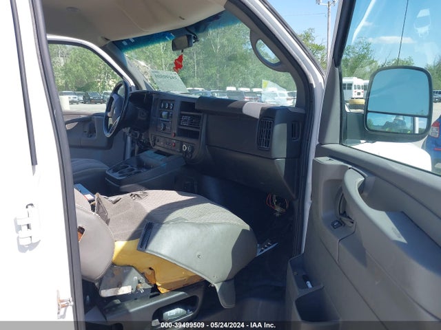 Chevrolet Express 2500 Work Van 2015 1GCWGFCF4F1169272 Image 5