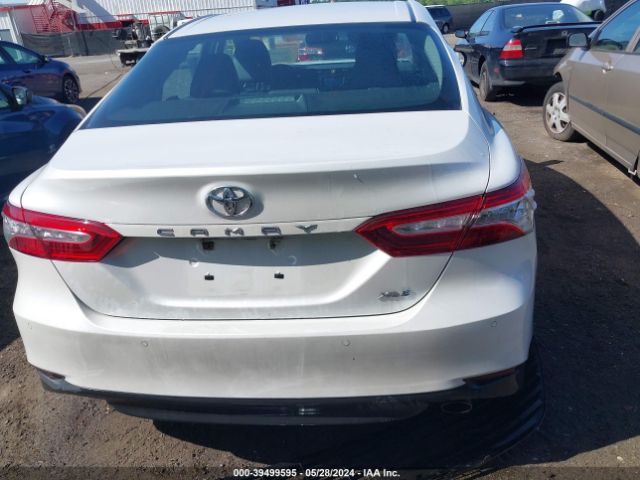 4T1B11HK5JU085666 Toyota CAMRY XLE