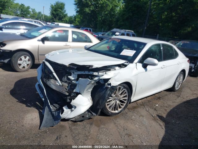 4T1B11HK5JU085666 Toyota CAMRY XLE