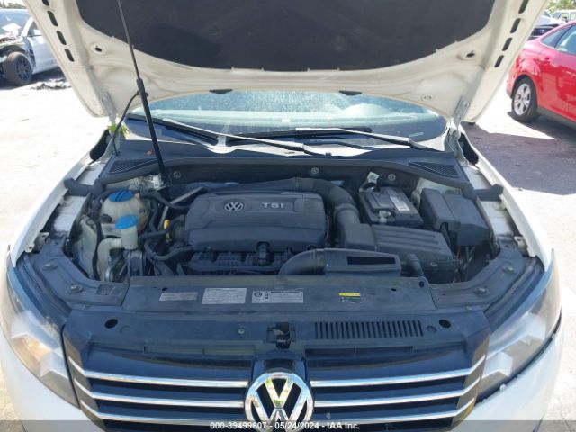 1VWAT7A32FC043840 Volkswagen Passat 1.8t Wolfsburg Edition