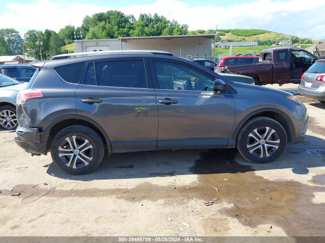Toyota RAV4 LE 2017 JTMBFREV1HJ132058 Image 13