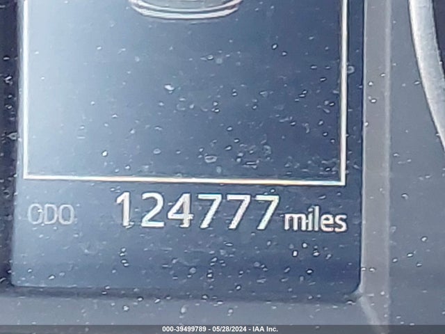 Toyota RAV4 LE 2017 JTMBFREV1HJ132058 Image 15
