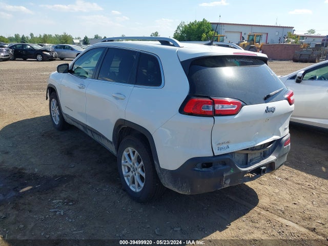 Jeep Cherokee Latitude 2016 1C4PJMCS1GW334240 Image 3
