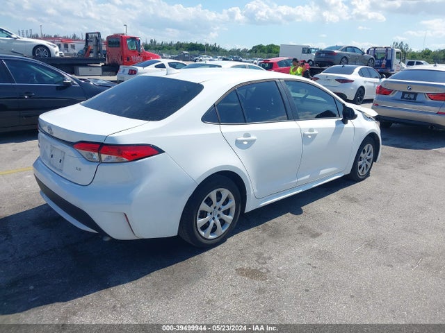 Toyota COROLLA LE 2022 5YFEPMAE9NP301415 Image 4