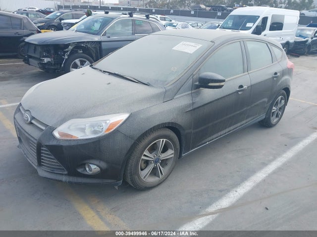 Ford FOCUS SE 2014 1FADP3K21EL321456 Image 2