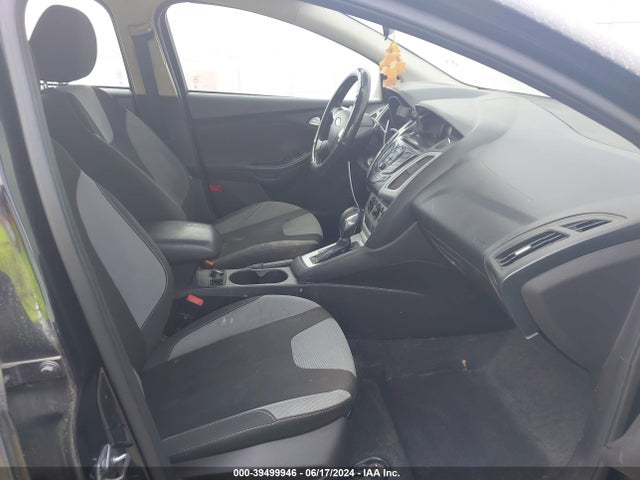 Ford FOCUS SE 2014 1FADP3K21EL321456 Image 5