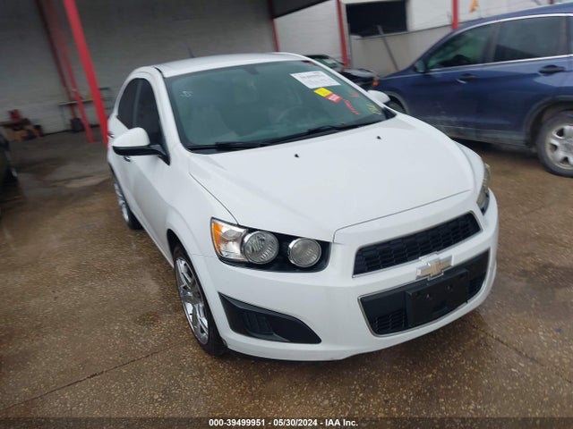 Chevrolet Sonic Ls Auto 2014 1G1JA5SHXE4226380 zdjęcie główne