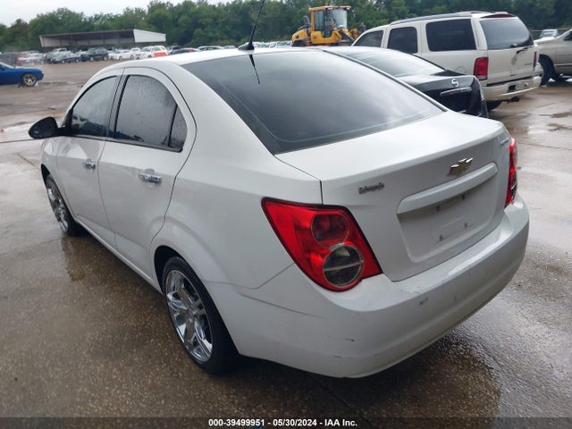 Chevrolet Sonic Ls Auto 2014 1G1JA5SHXE4226380 Image 3