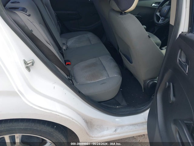 Chevrolet Sonic Ls Auto 2014 1G1JA5SHXE4226380 Image 8