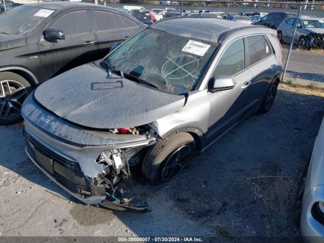 KNDCT3LE9R5131943 KIA NIRO SX