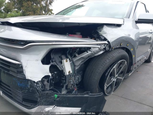 KNDCT3LE9R5131943 KIA NIRO SX