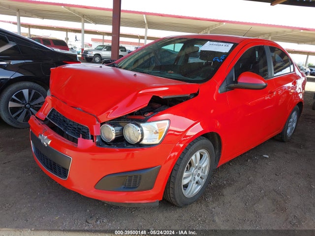 Chevrolet Sonic Lt Auto 2015 1G1JC5SH0F4124467 Image 2