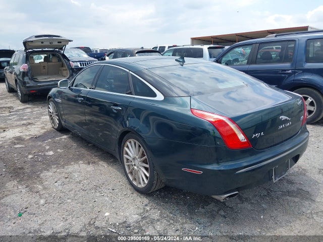 2013 JAGUAR XJ SAJWJ2GD0D8V44888 Photo 2