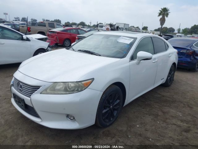 JTHBW1GG8F2091806 Lexus ES 300H