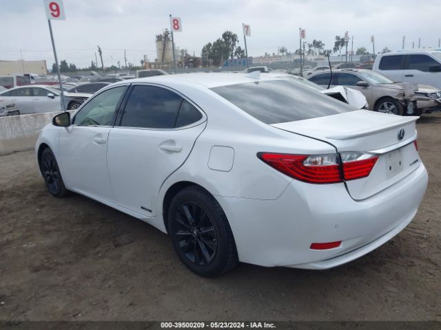 JTHBW1GG8F2091806 Lexus ES 300H