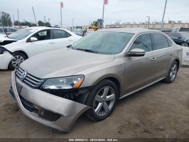 1VWBT7A33FC053717 Volkswagen Passat 1.8t Se