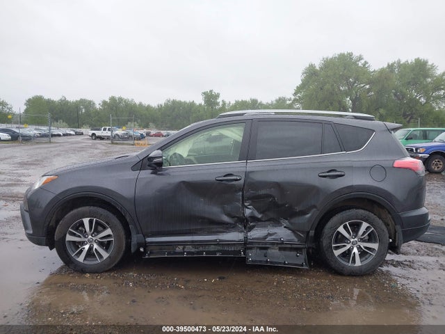 Toyota Rav4 Xle 2018 JTMRFREV2JJ254299 Image 14