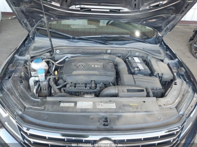 1VWBT7A37HC079529 Volkswagen Passat 1.8t Se