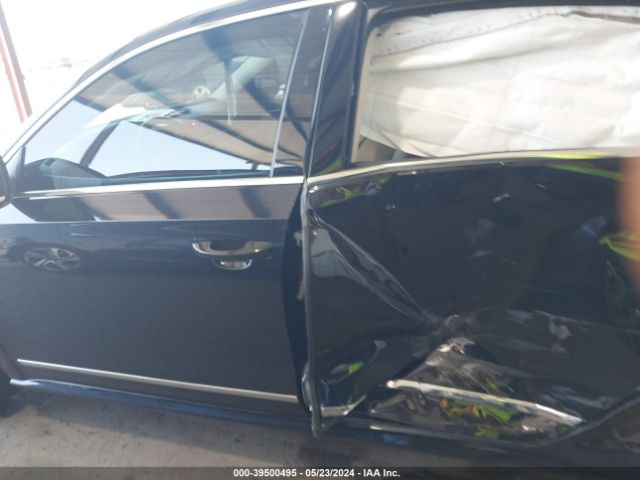1VWBT7A37HC079529 Volkswagen Passat 1.8t Se