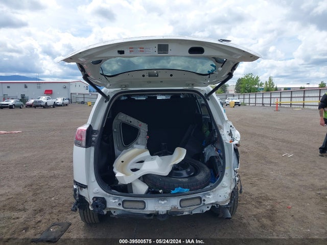 Toyota Rav4 Xle 2018 JTMRFREV8JJ746710 Image 17