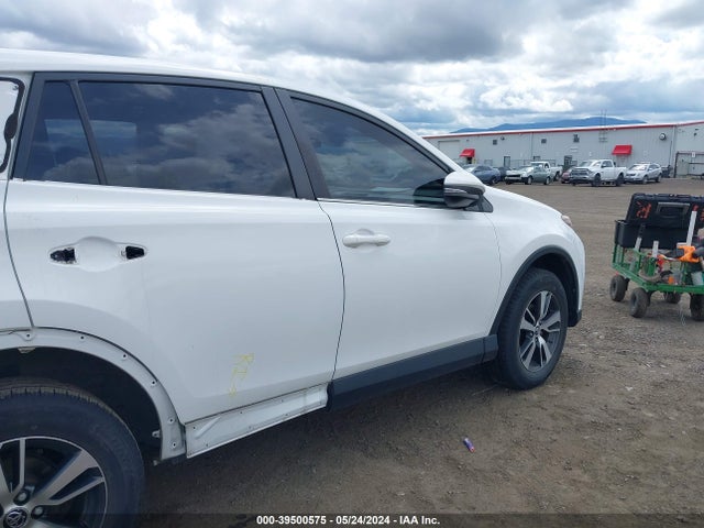 Toyota Rav4 Xle 2018 JTMRFREV8JJ746710 Image 5