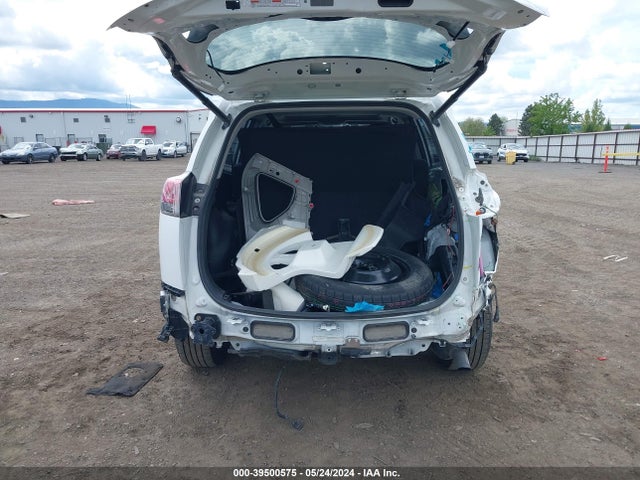 Toyota Rav4 Xle 2018 JTMRFREV8JJ746710 Image 6