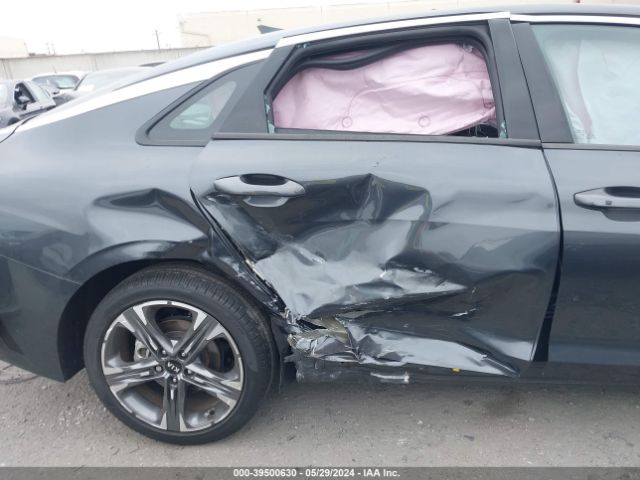 5XXG34J28MG067768 KIA K5 EX