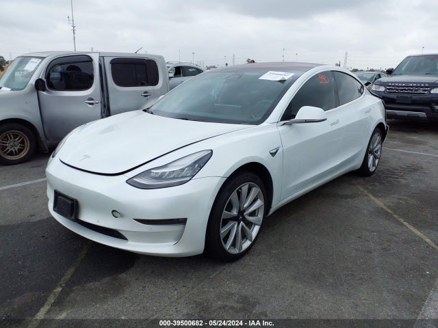 Tesla Model 3 Long Range/mid Range 2018 5YJ3E1EA3JF154761 Image 2