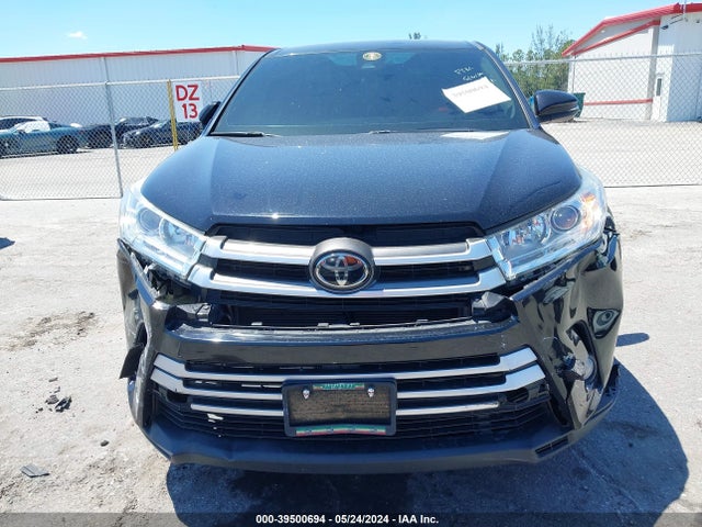 Toyota Highlander Le Plus 2019 5TDZZRFH2KS347019 Image 12